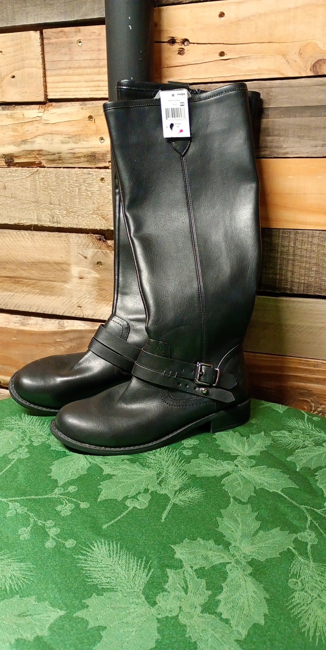 Mae Black Leather Ankle Boots Size 6
